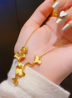 新款黄金色杏叶项链高级设计感叶