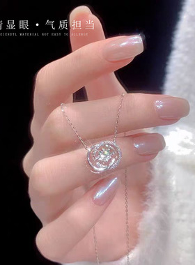 跳动心项链女双C字母吊坠轻奢高级感百搭锁骨颈链送女友生日礼物