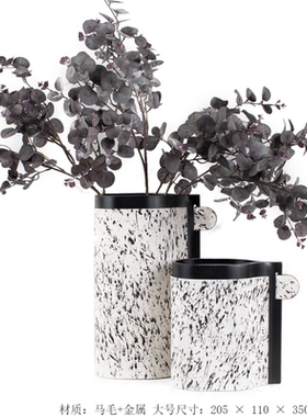 现代轻奢极简意式TRANSLATE天然马毛花器样板间茶几五金花瓶摆设