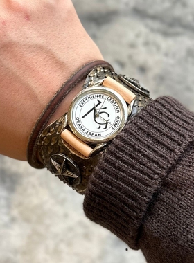 蟒蛇皮美式复古五星硬币扣手环