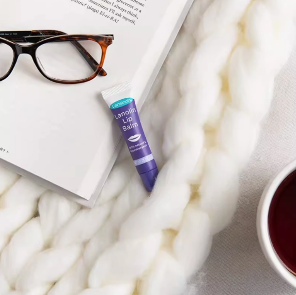 临期日化清仓 羊毛脂润唇膏7g 防干裂滋润保湿补水秋冬护唇膏 - 图1