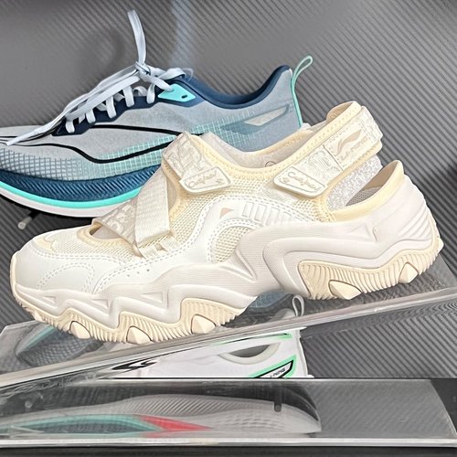 李宁女子凉鞋2025夏季新款猫爪 SANDAL魔术贴运动潮流凉鞋AGUV004 - 图1