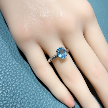 天然托帕石鸽子蛋戒指女款