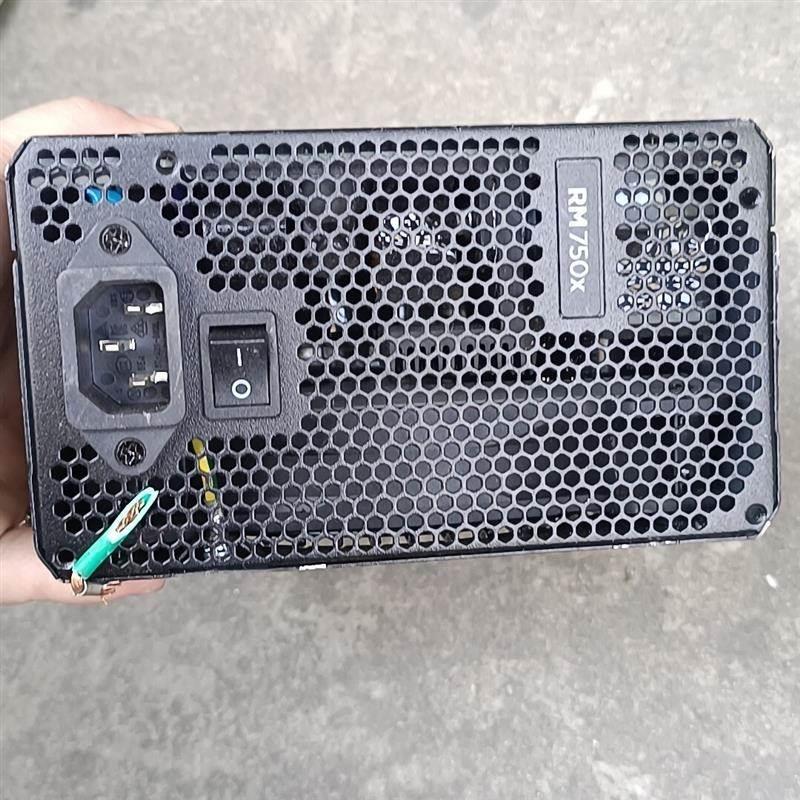 议价直拍不发：议价海盗船 RM750X-图1