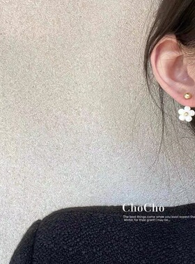 韩国设计感黑色花朵耳环甜美小巧简约百搭日常耳钉耳饰女925银针