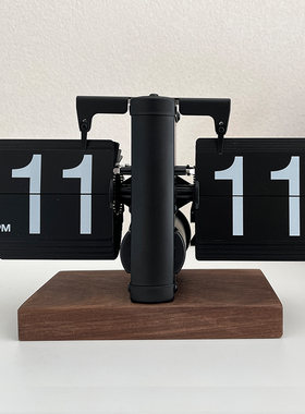 自动翻页时钟桌面摆件复古机械表摆台式数字钟表创意客厅装饰轻奢