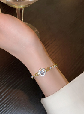 心动闪耀闪钻手链女款轻奢小众精致手镯秋ins风闺蜜女生手饰批发