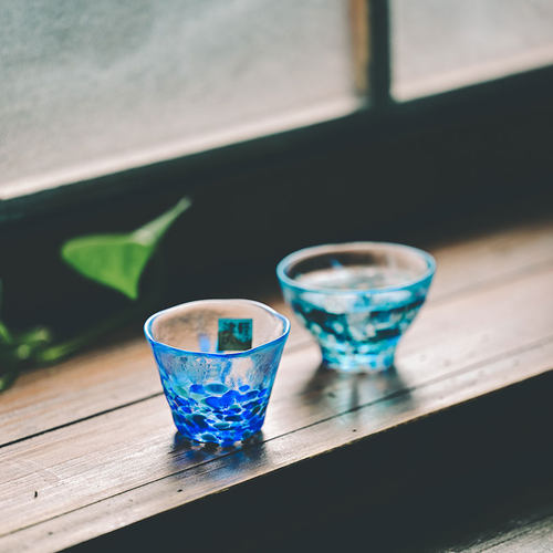 日本进口津轻手工清酒杯彩色水晶玻璃杯小酒盅创意家用白酒一口杯 - 图1