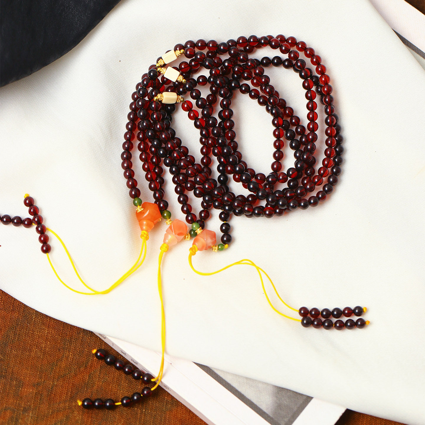 天然琥珀血珀圆珠原创搭配款多圈手链佛珠链 女款琥珀毛衣链饰品,淘宝优惠券,粉丝福利购,淘宝优惠卷