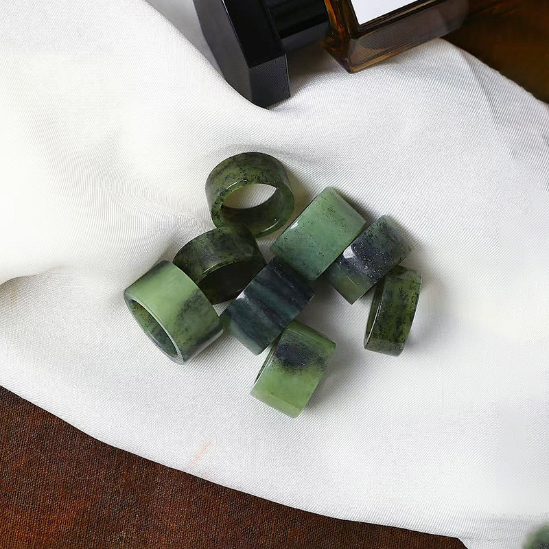 天然和田玉新疆料青花墨玉料扳指戒指指环 男女玉石戒指饰品礼物,淘宝优惠券,粉丝福利购,淘宝优惠卷