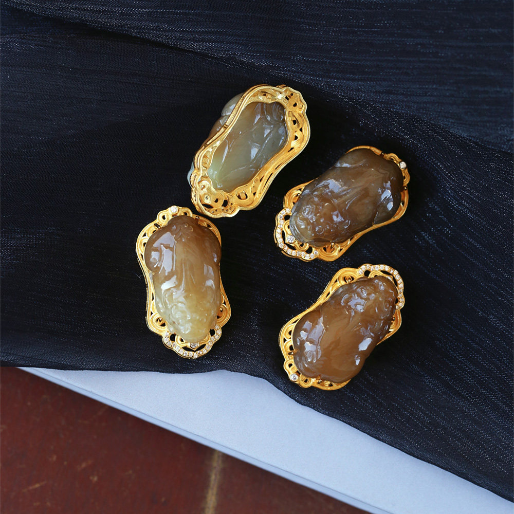 天然和田玉糖料雕刻貔貅纯银镶嵌款吊坠 油润感好 男女款玉石挂坠,淘宝优惠券,粉丝福利购,淘宝优惠卷