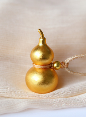 沙金镂空葫芦款吊坠工艺精致