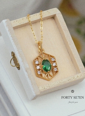 德伯家的苔丝原创日系祖母绿项链