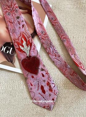 新款刺绣火焰爱心领带项链小众独特设计感毛衣链轻奢高级感颈链女