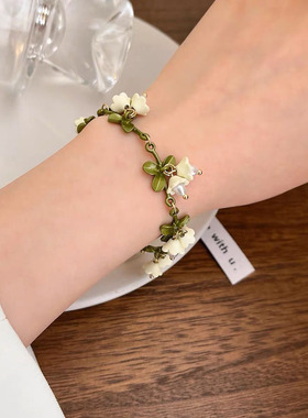 XKDDCT新款铃兰花朵珍珠手链白
