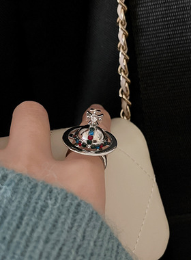 女生西太后土星锆石字母开口戒指