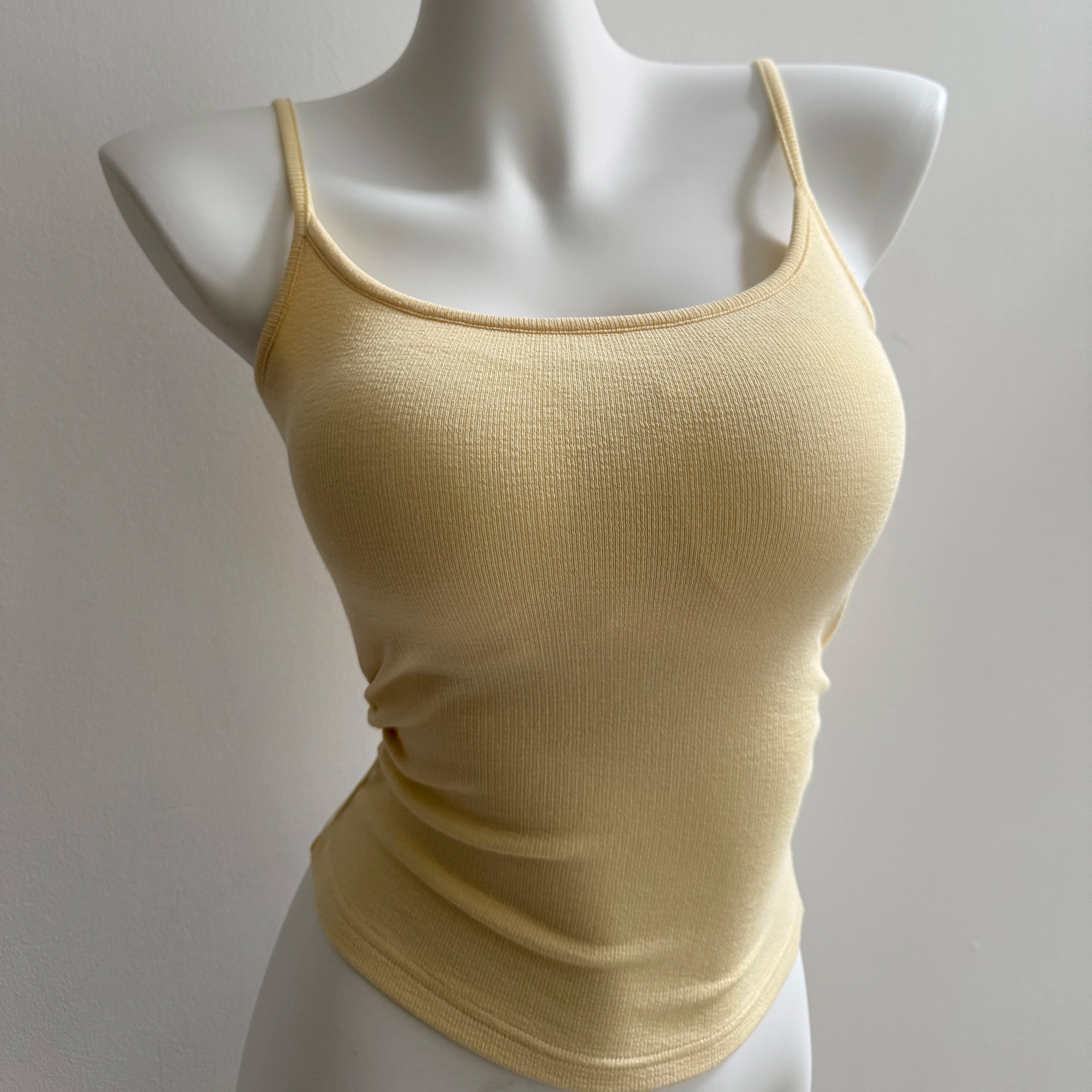 一体式！基本款百搭神器聚拢遮副乳吊带背心上衣女修身显瘦打底衫 - 图0