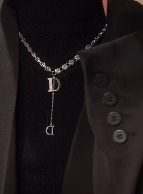 高级感项链字母闪钻锁骨链甜酷