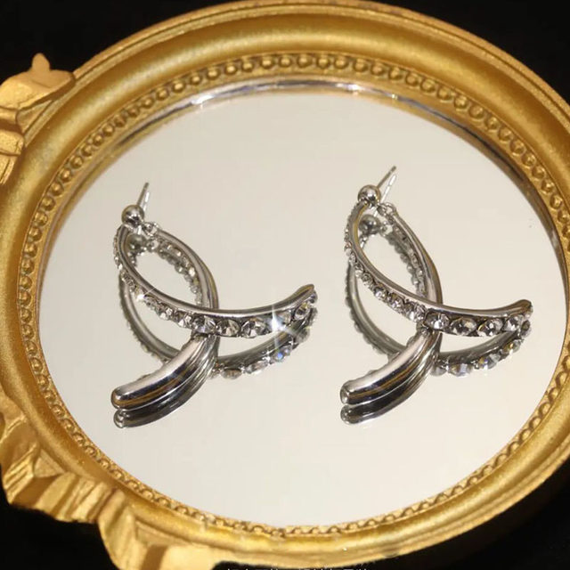 Design rhinestone front and back cross earrings