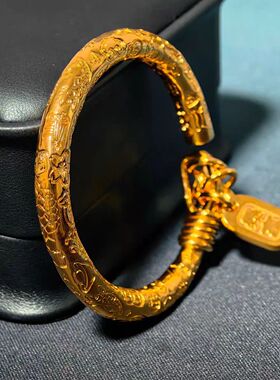 2026新款铜镀金圆棍绕丝黄财神吉言手镯平安暴富