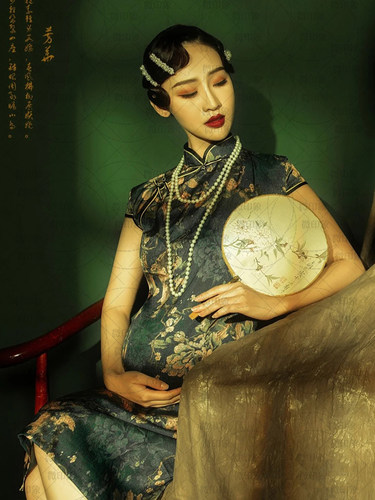 2021新款复古中国风老上海孕妇妈咪艺术拍照旗袍写真影楼主题服装 - 图2