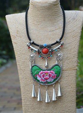 民族风苗银刺绣项链原创复古百搭项圈舞蹈演出配饰长款女吊坠项圈