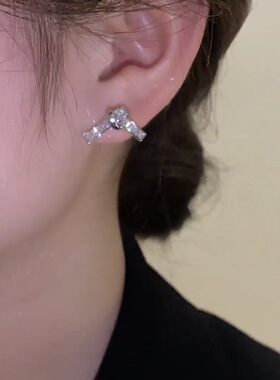 网红同款冷淡风蝴蝶结流苏耳环女ins轻奢高级耳钉925银针耳饰春夏