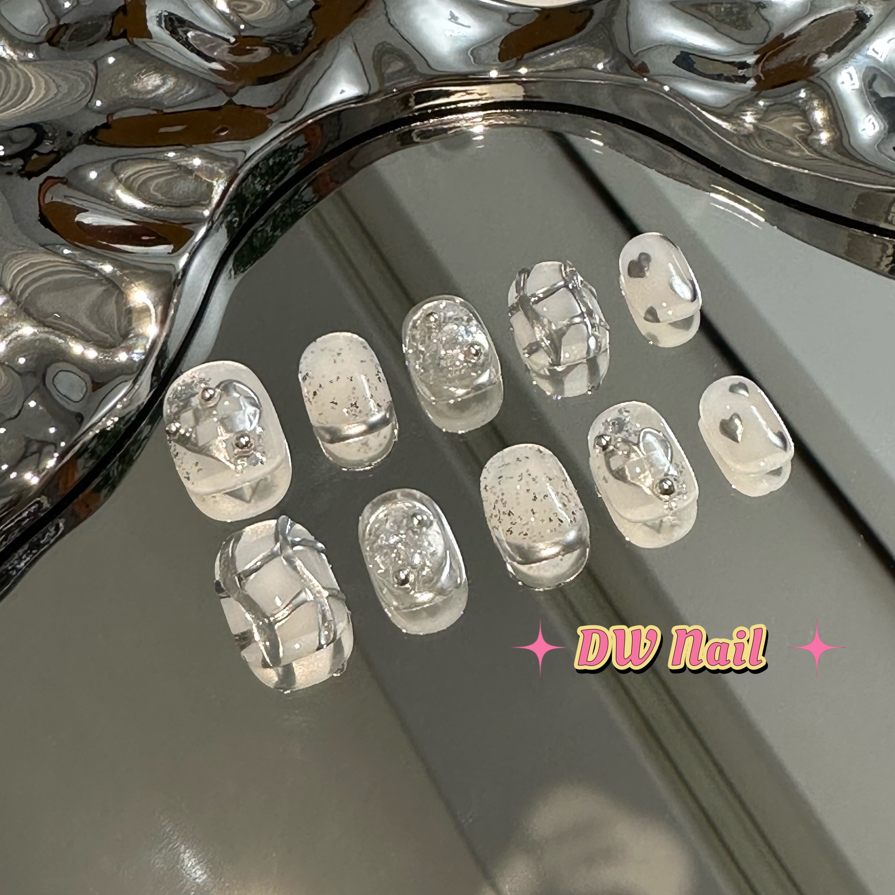 【DW轻奢Nail】银色山泉.显手白高级小众穿戴甲美甲手工定制短甲 - 图1