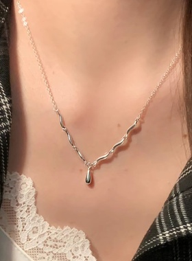 小众设计感水滴项链女简约独特精致个性时尚气质百搭颈链锁骨链