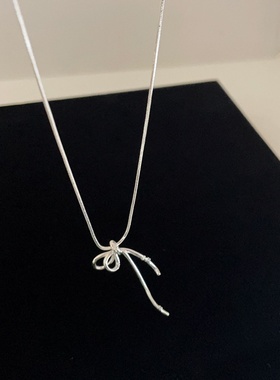锆石金属蝴蝶结吊坠项链女设计感小众个性简约百搭气质颈链锁骨链