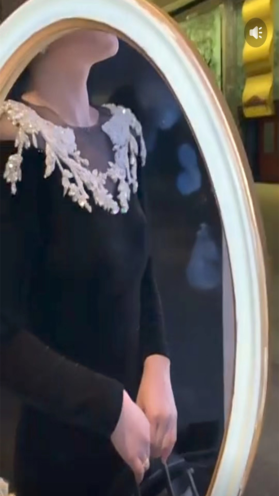 新款大码胖妹妹显瘦高端聚会年会礼服网纱拼接镶钻连衣裙长袖女装 - 图1