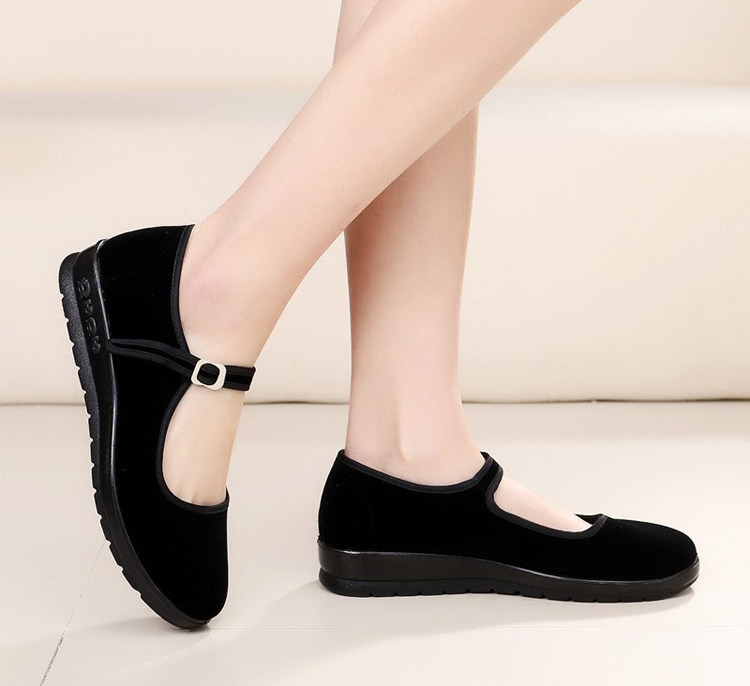 大码老北京布鞋女41-43单鞋平底特大号舒适黑平绒工作鞋女鞋 42码,淘宝优惠券,粉丝福利购,淘宝优惠卷