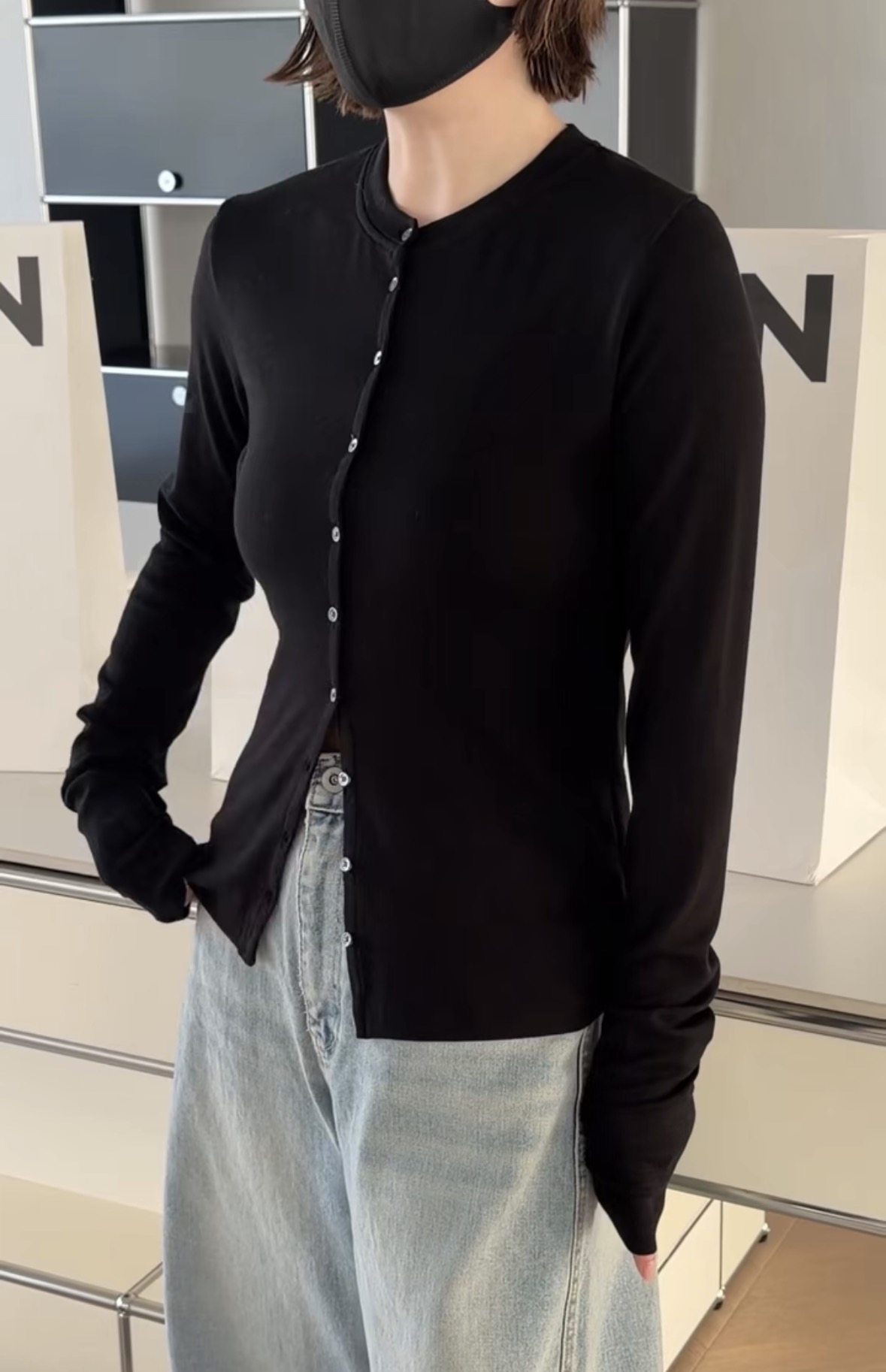 H12397诗歌兰韩货女装2026春款 百搭显瘦黑色圆领纽扣开衫T恤女,淘宝优惠券,粉丝福利购,淘宝优惠卷