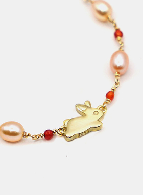 THISNESS纯银镀金珍珠兔子手链