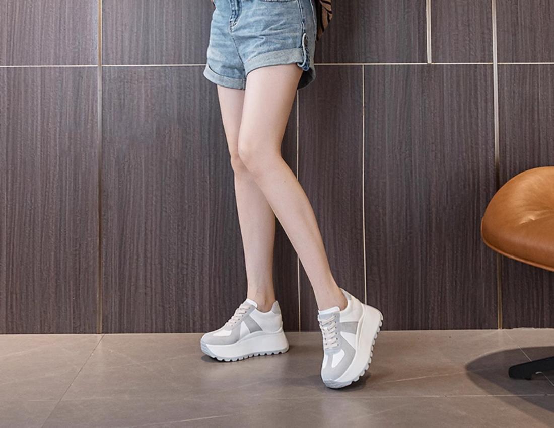 30313233小码真皮厚底老爹鞋女2024秋季内增高运动休闲小白鞋8CM - 图1