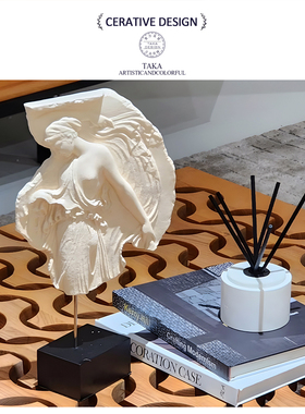 中古风维纳斯女神人物雕塑摆件