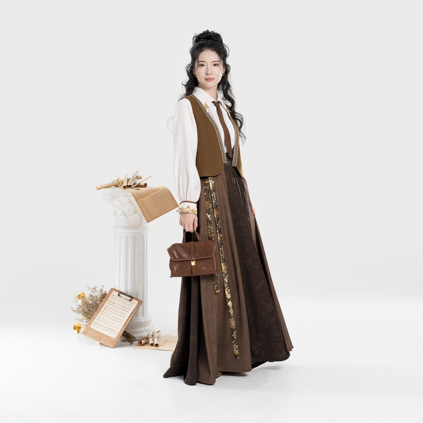 织造司[燕归山]新中式复古民族风绣花翻领衬衫马甲一片式八破裙女,淘宝优惠券,粉丝福利购,淘宝优惠卷