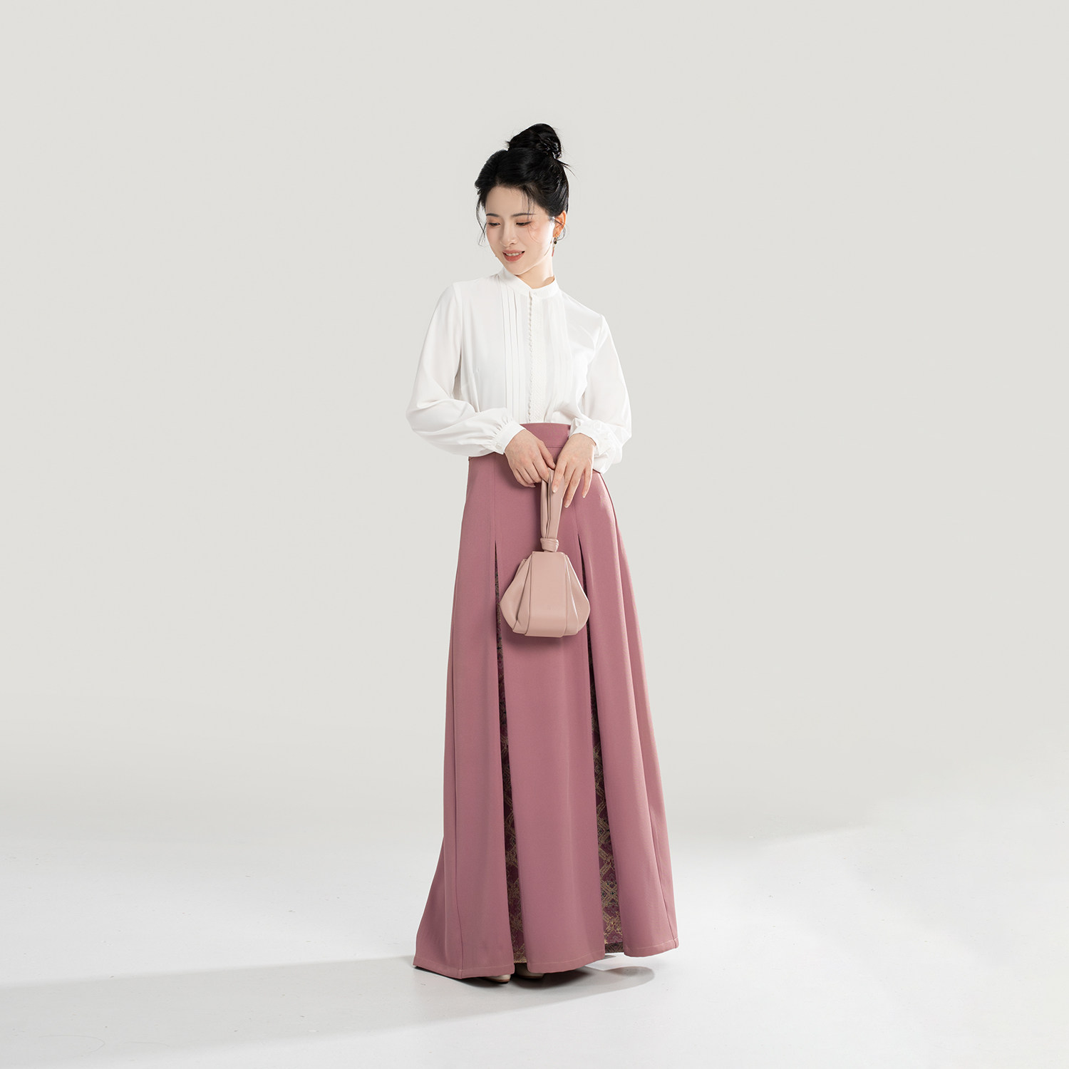 织造司[桃灼林]新中式国风立领衬衫改良三裥裙半身长裙女2025新款,淘宝优惠券,粉丝福利购,淘宝优惠卷