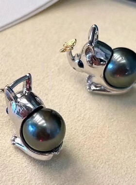 新品可爱呆萌蝴蝶犀牛吊坠