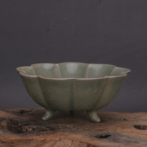 Song Ru Kiln Qingliang Temple Green Glaze Cracking Three Foot Sunflower Mouth Lotus Bowl Imitation Ancient Porcelain Branch Nail Old Stock Unearthed Ancient Play