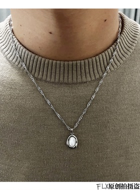抱月项链锁骨链吊坠男女情侣款