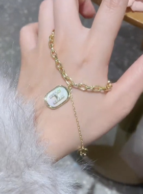 2025秋冬新款白色字母H毛衣链项链女气质设计感流苏配饰小众潮