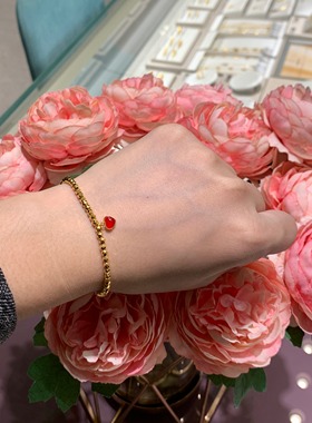 周大福ING蹦迪珠小红心黄金手链