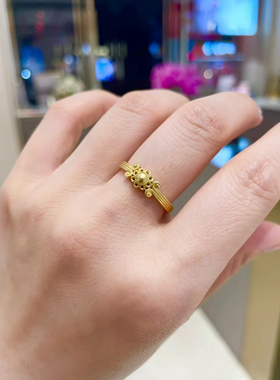 周大福黄金团花锦簇戒指