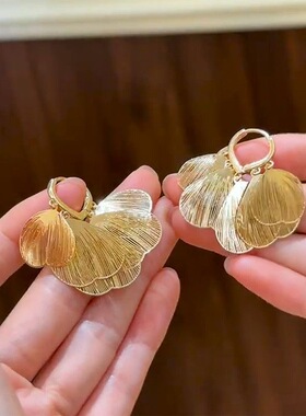 金色亮片花瓣流苏耳环女优雅设计感耳扣真金保色电镀耳钉耳饰