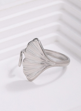 简约ins风森系银杏叶不锈钢戒指女小众设计立体艺术开口钛钢戒指