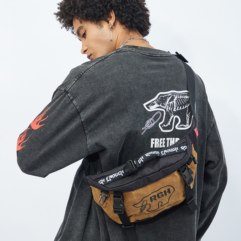 RGH 复古沙漠斜挎包男款机车骑行腰包户外防水大容量登山徒步胸包,淘宝优惠券,粉丝福利购,淘宝优惠卷