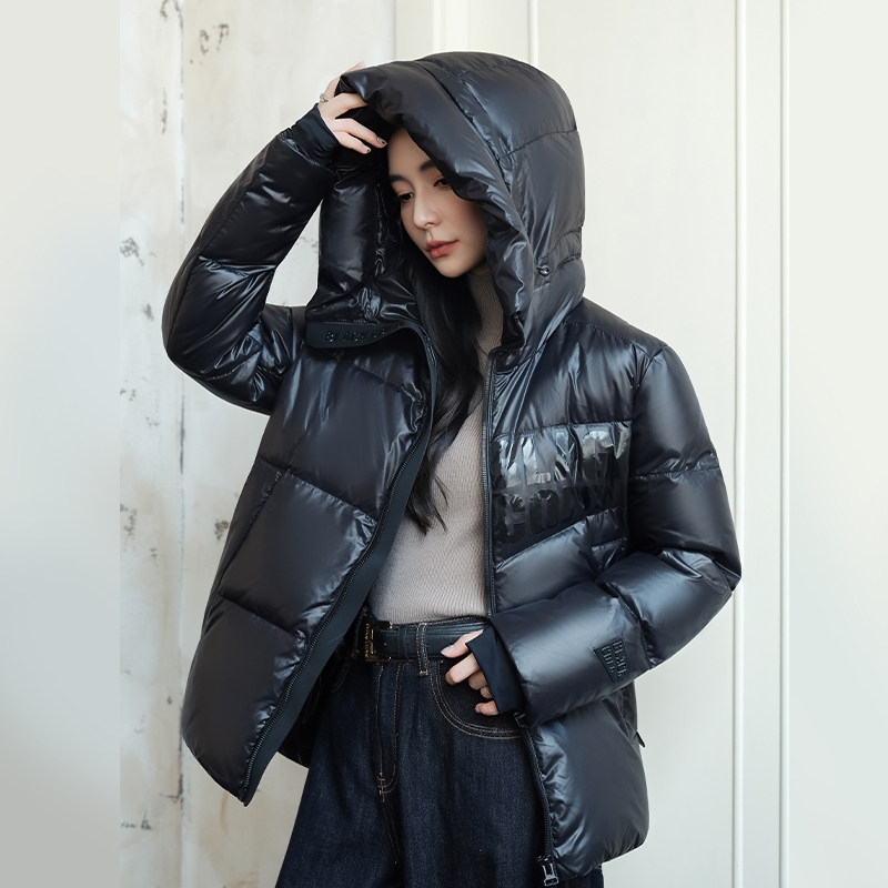 黑珍珠3.0四格户外2025冬季羽绒服男女同款黑色保暖短款连帽外套