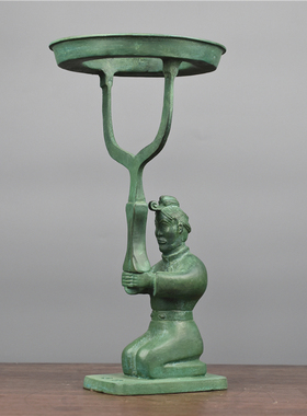 做旧中式风餐厅仿古青铜器