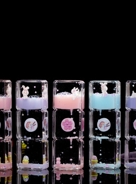 几何三方形卡通兔子入油油滴